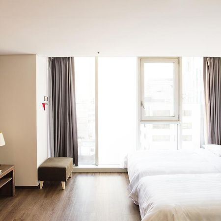 Hotel Arinus Shinchon Seoul Exterior photo