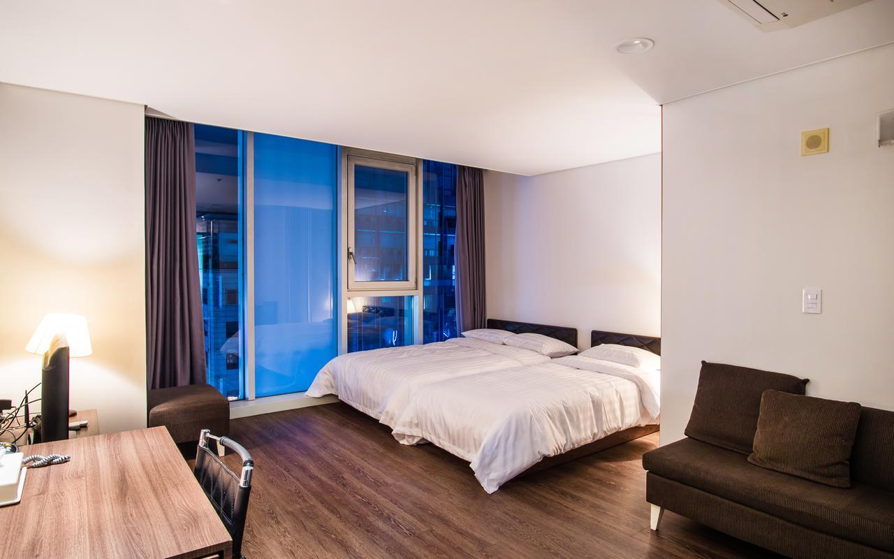 Hotel Arinus Shinchon Seoul Exterior photo