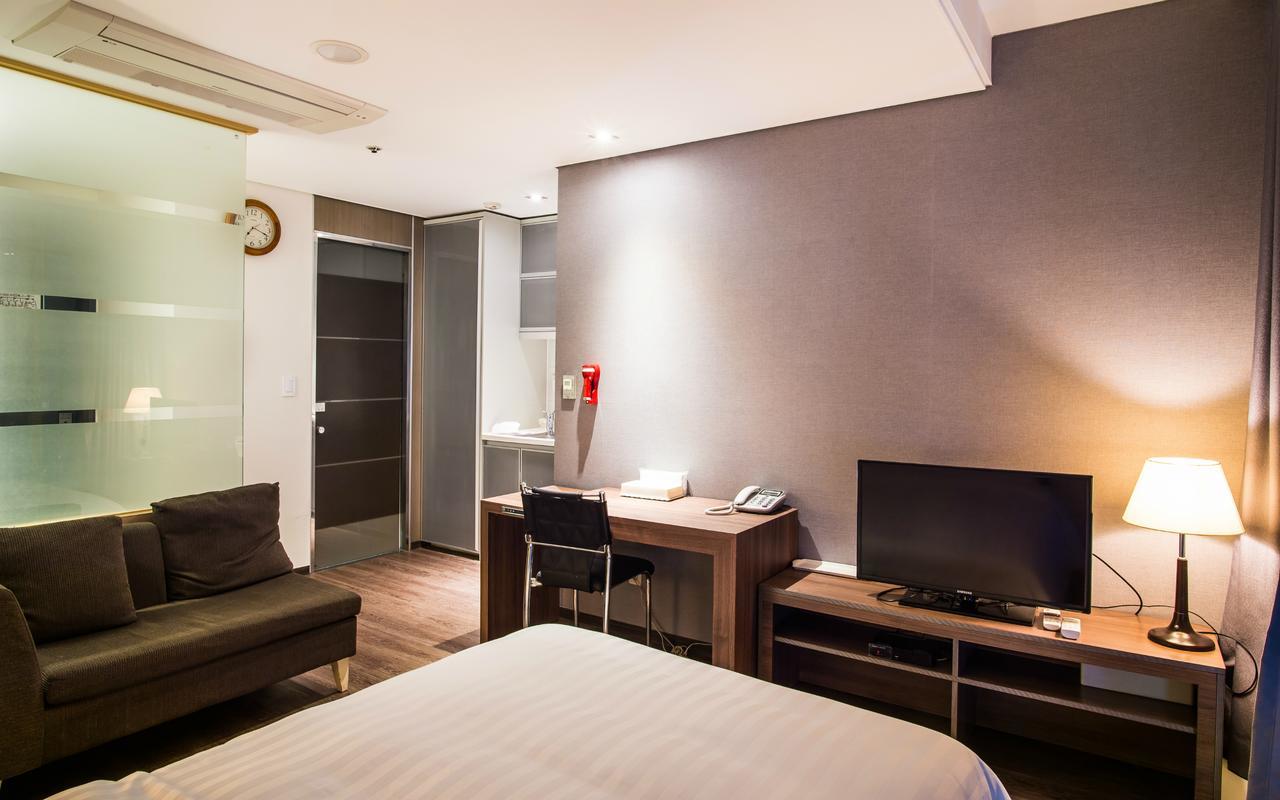 Hotel Arinus Shinchon Seoul Exterior photo